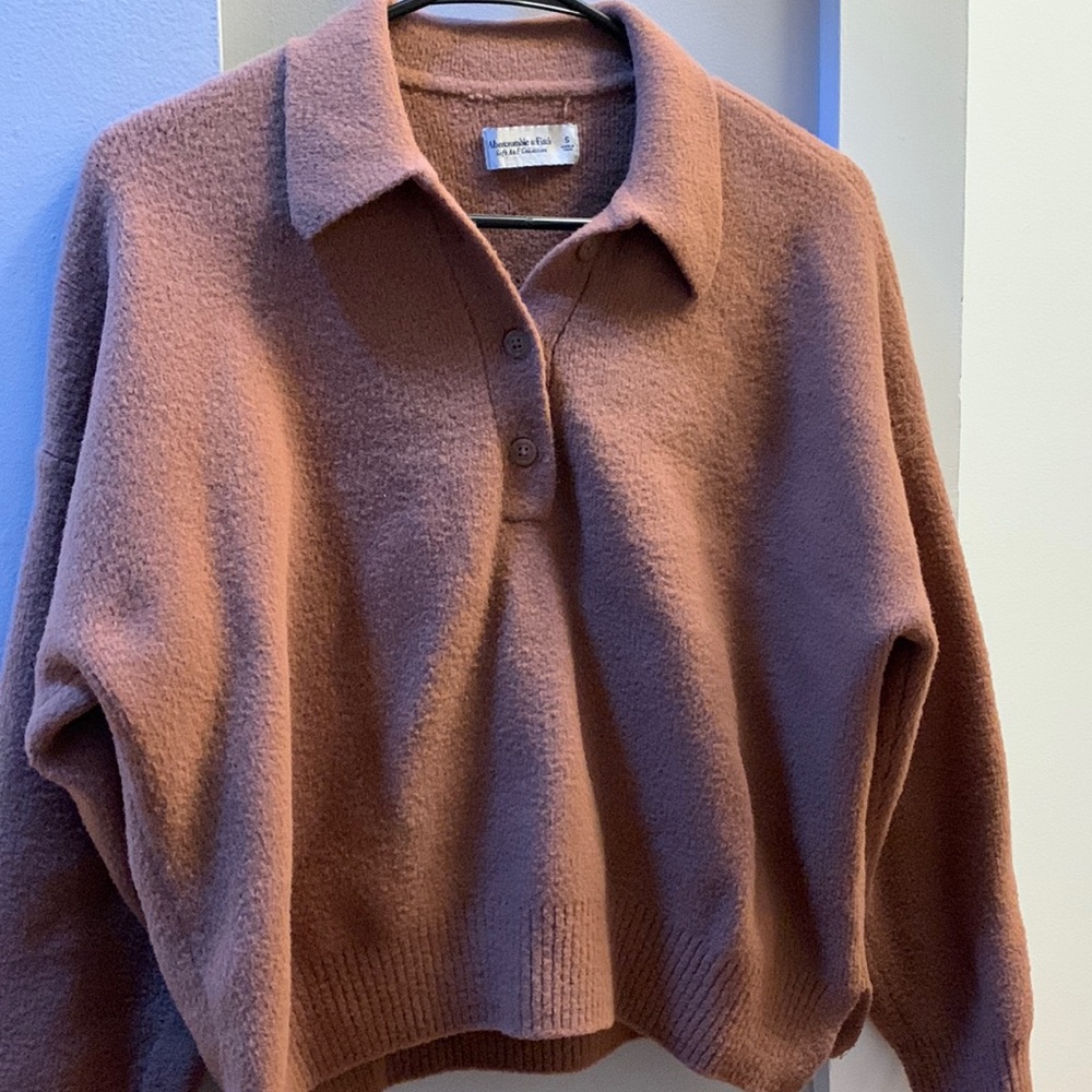 Abercrombie & Fitch mauve sweater size small